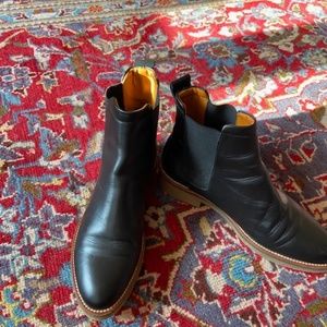 Everlane Chelsea Boot